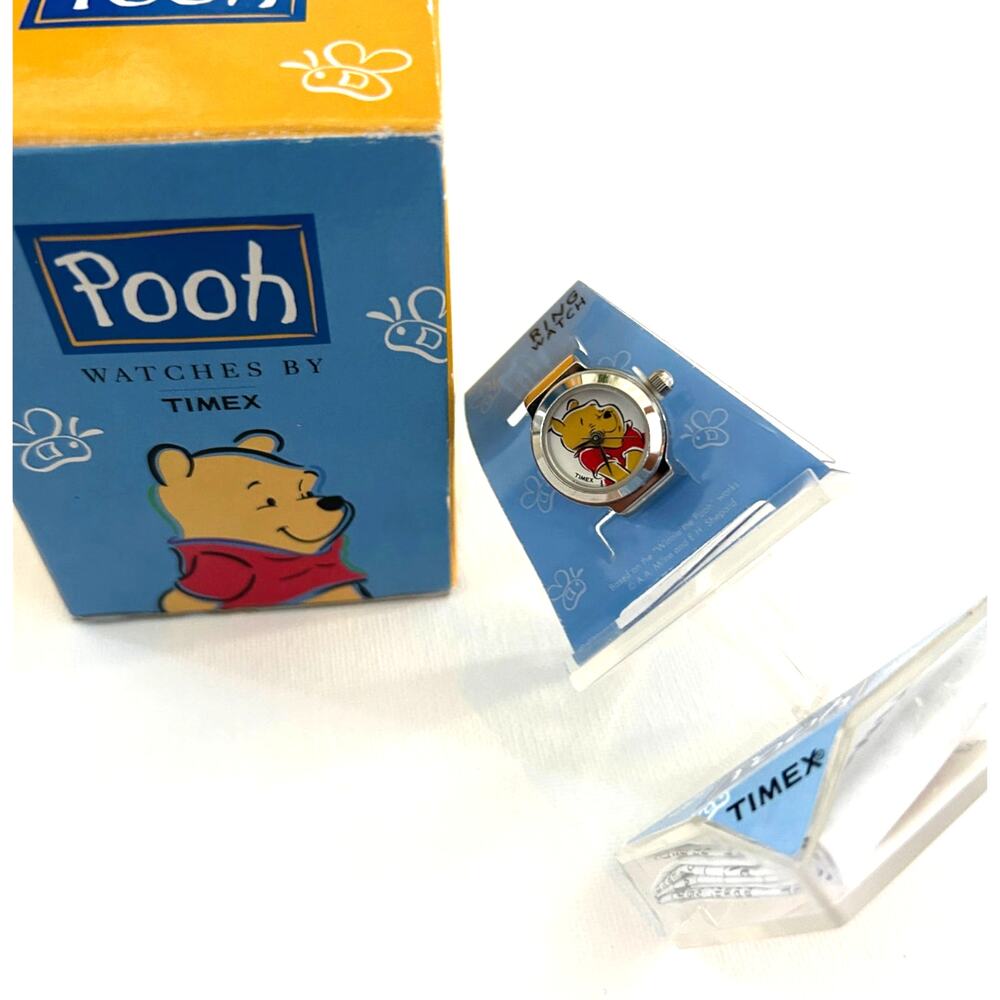 Vintage Timex Winnie the Pooh Ring Watch Stretch Band Disney in Box Never used